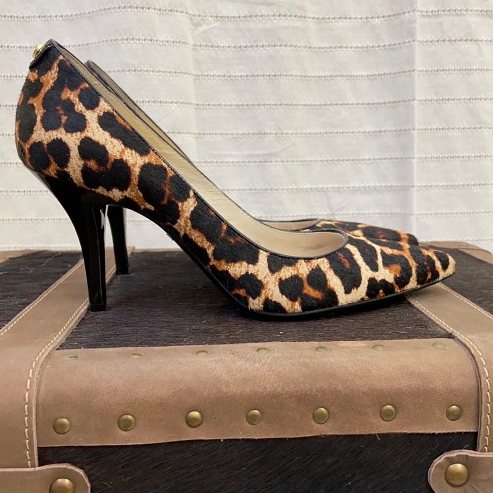MICHAEL KORS FLEX PUMP CREAM/CHEETAH CALFHAIR sz 7